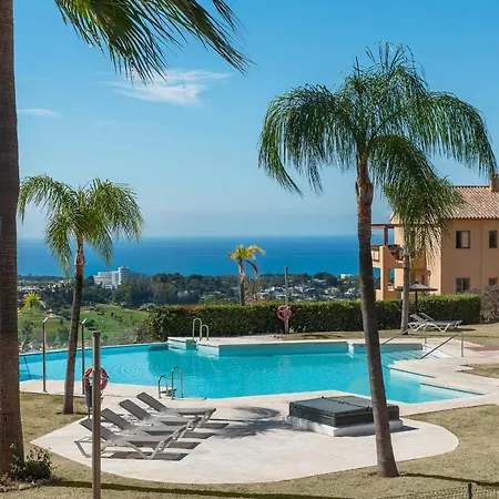 2br Penthouse With Panoramic Views Apartment *
