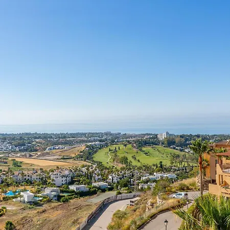 2br Penthouse With Panoramic Views Apartment *